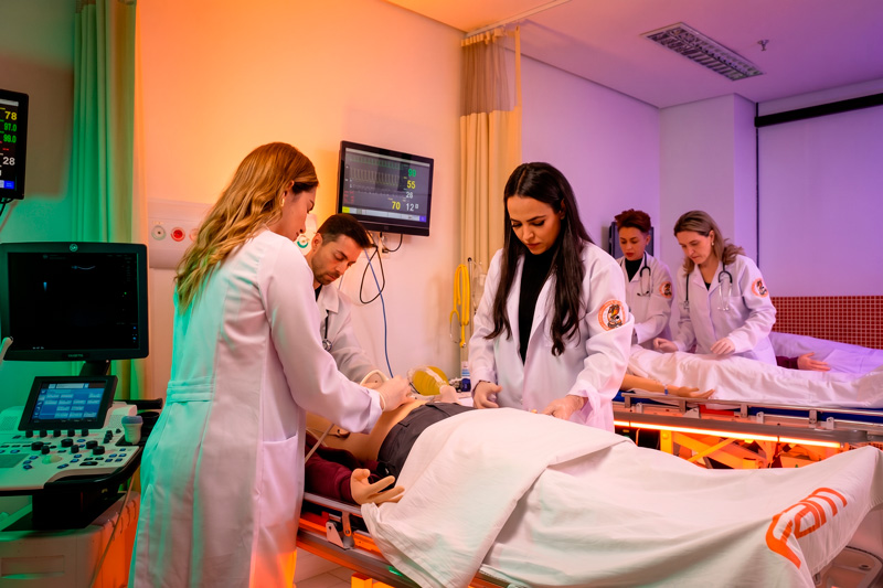 estudantes-amniente-medico